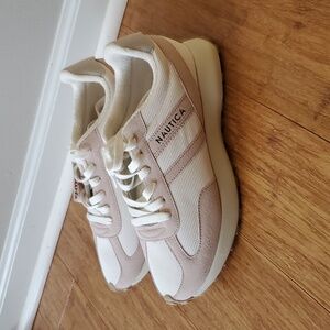 Nautica Inridge Bone/Pink Sneakers Size 9